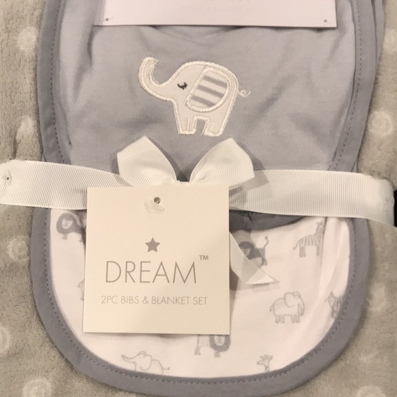 Brand new Dream 2 pc bib& blanket set - Picture 2 of 5